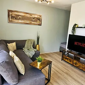 Like At - Moderne In - 30qm - Netflix Apartment